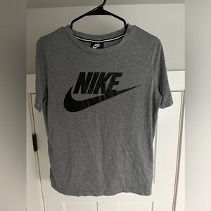 nike tshirt
